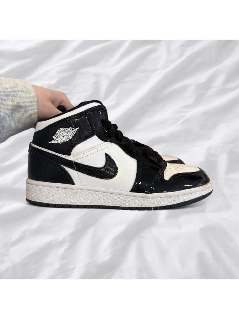 Nike Air Jordan 1 Mid Black White Panda Sneakers, size 7 womens